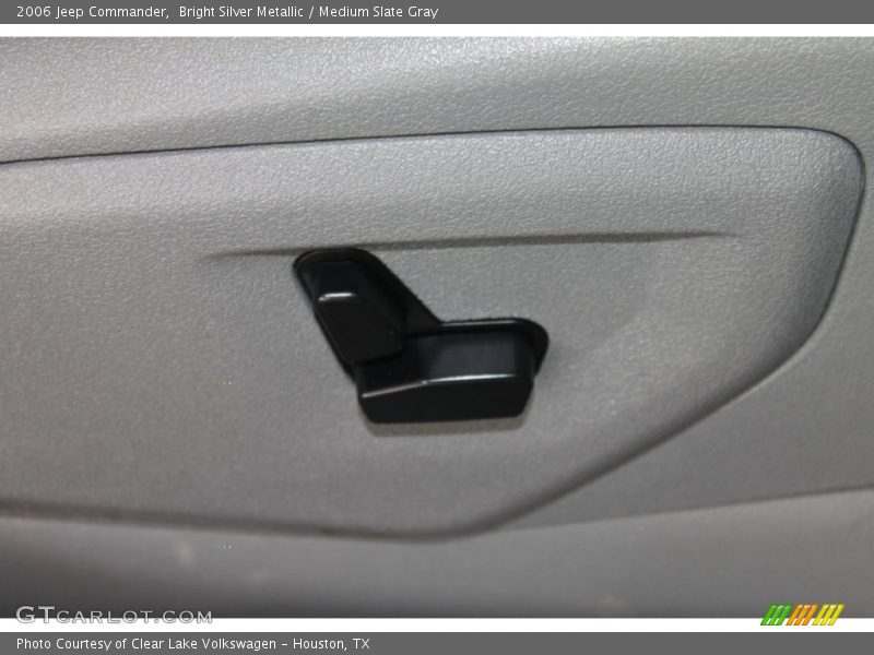 Bright Silver Metallic / Medium Slate Gray 2006 Jeep Commander