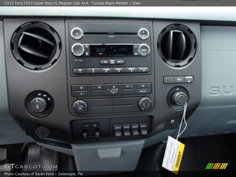 Controls of 2013 F350 Super Duty XL Regular Cab 4x4
