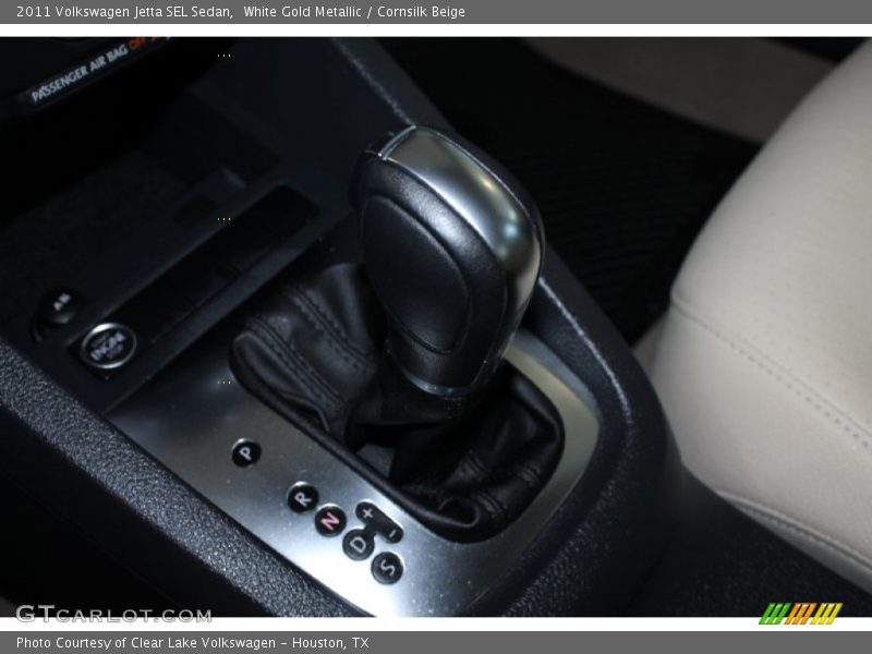 White Gold Metallic / Cornsilk Beige 2011 Volkswagen Jetta SEL Sedan
