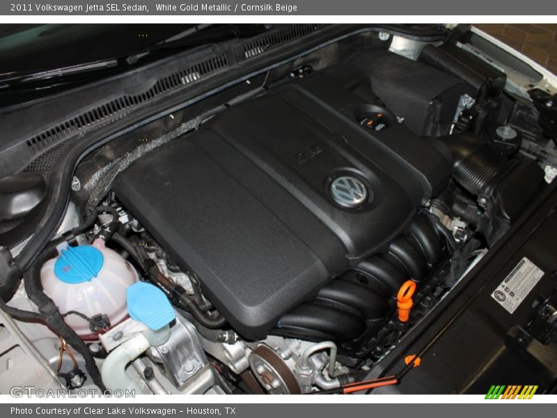 White Gold Metallic / Cornsilk Beige 2011 Volkswagen Jetta SEL Sedan