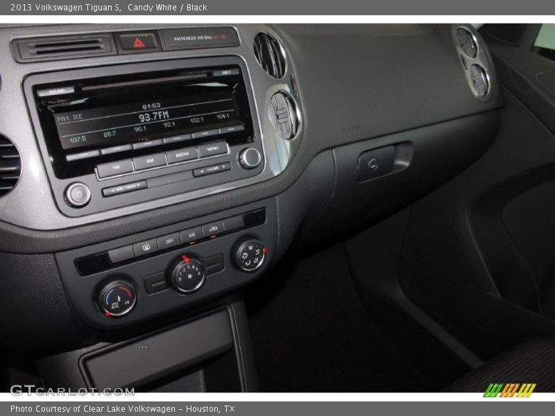 Candy White / Black 2013 Volkswagen Tiguan S