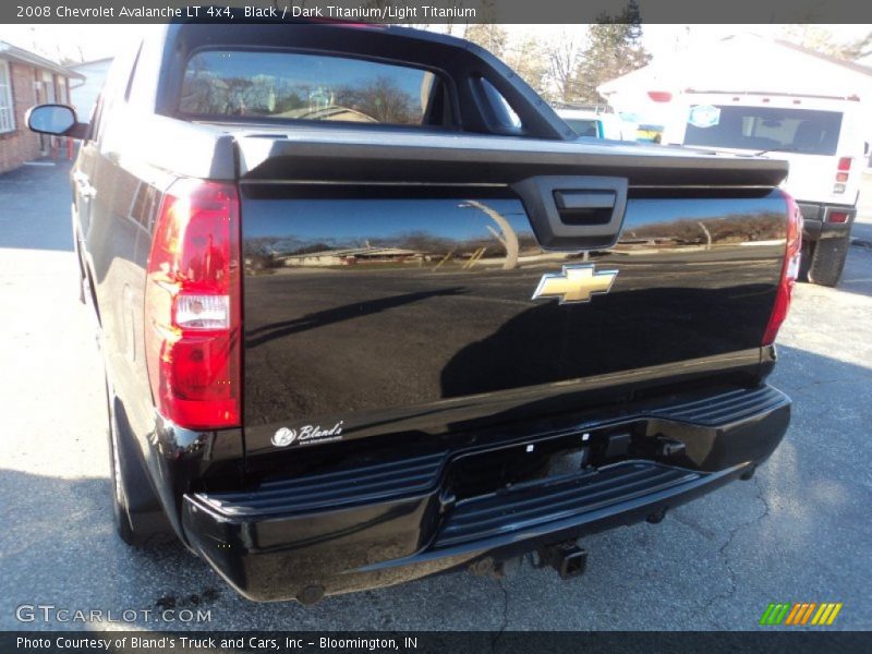 Black / Dark Titanium/Light Titanium 2008 Chevrolet Avalanche LT 4x4