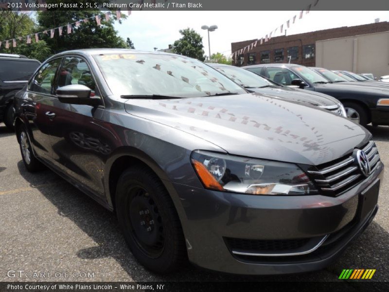 Platinum Gray Metallic / Titan Black 2012 Volkswagen Passat 2.5L S