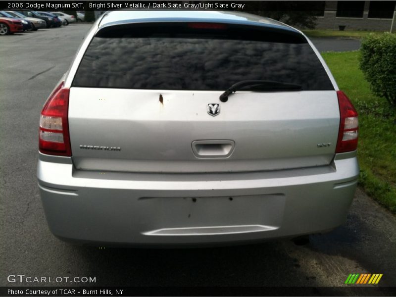 Bright Silver Metallic / Dark Slate Gray/Light Slate Gray 2006 Dodge Magnum SXT