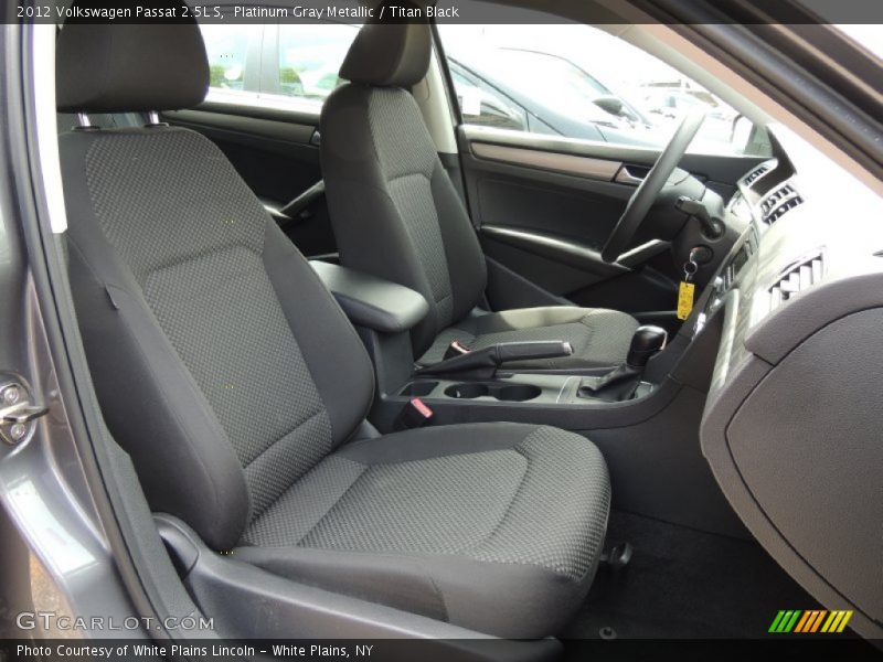 Platinum Gray Metallic / Titan Black 2012 Volkswagen Passat 2.5L S