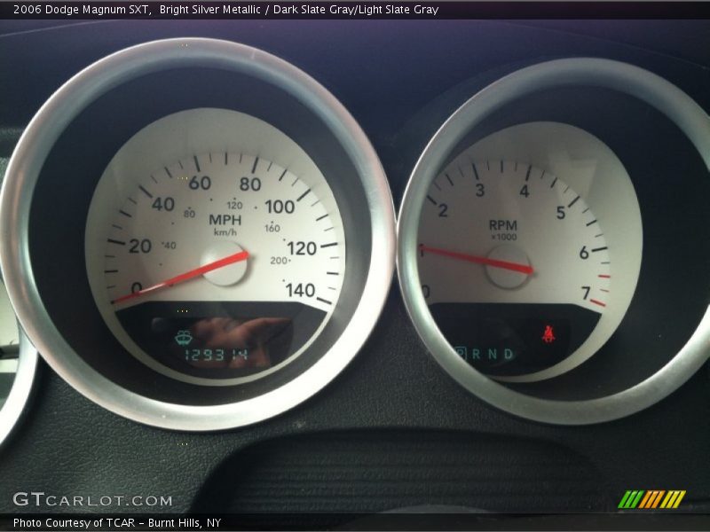 Bright Silver Metallic / Dark Slate Gray/Light Slate Gray 2006 Dodge Magnum SXT