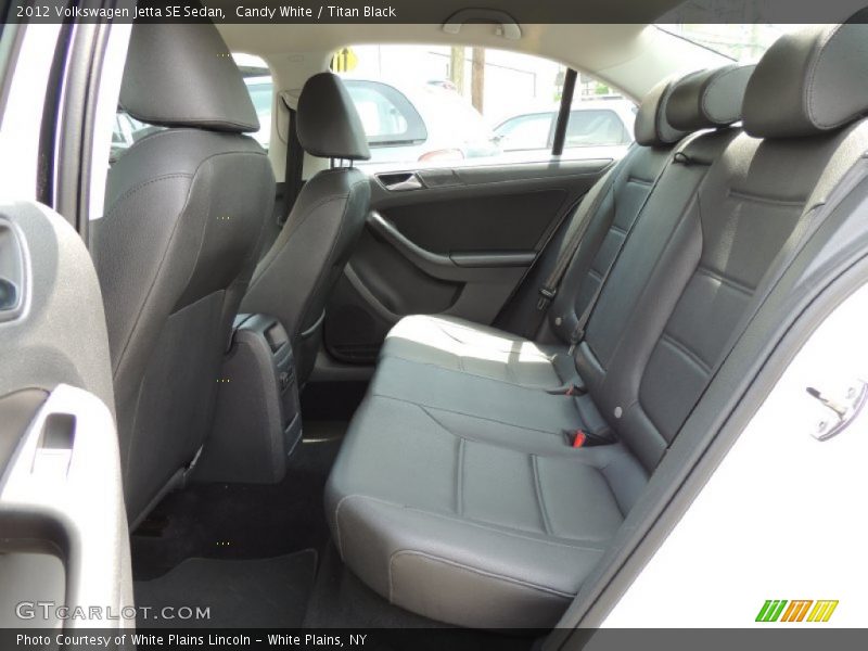 Candy White / Titan Black 2012 Volkswagen Jetta SE Sedan