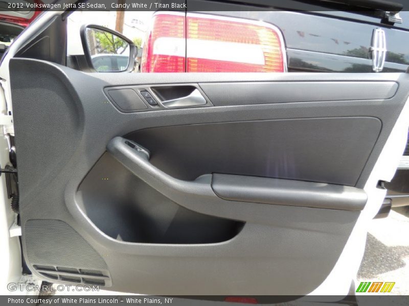 Candy White / Titan Black 2012 Volkswagen Jetta SE Sedan