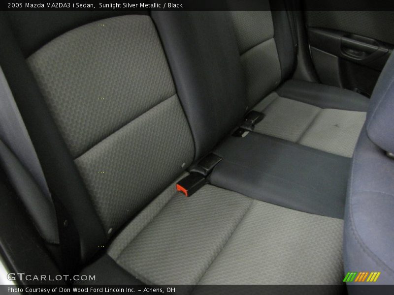 Sunlight Silver Metallic / Black 2005 Mazda MAZDA3 i Sedan