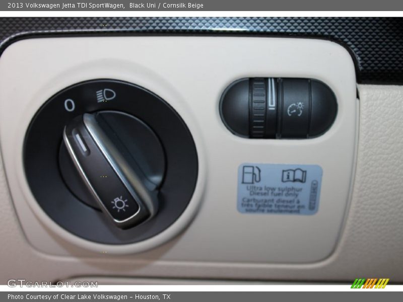 Black Uni / Cornsilk Beige 2013 Volkswagen Jetta TDI SportWagen