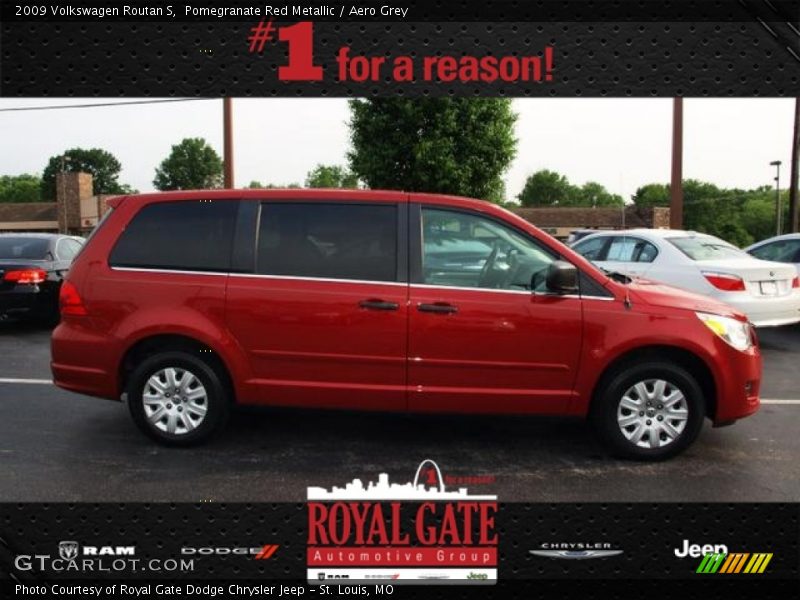 Pomegranate Red Metallic / Aero Grey 2009 Volkswagen Routan S