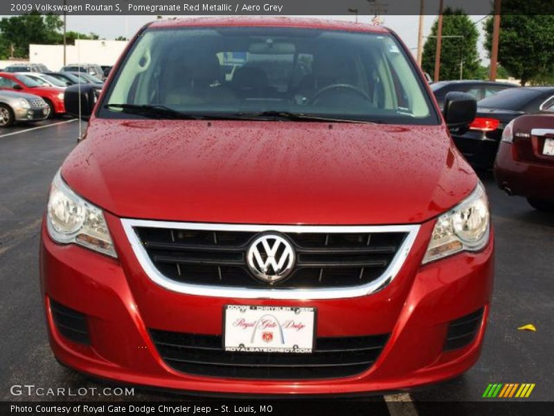 Pomegranate Red Metallic / Aero Grey 2009 Volkswagen Routan S
