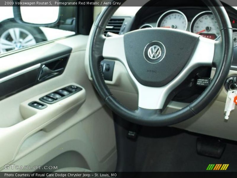 Pomegranate Red Metallic / Aero Grey 2009 Volkswagen Routan S