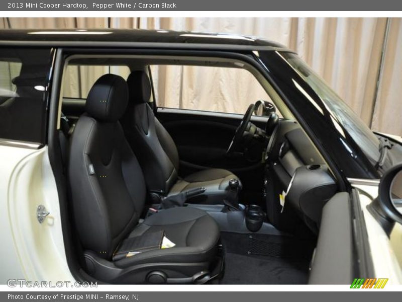 Pepper White / Carbon Black 2013 Mini Cooper Hardtop