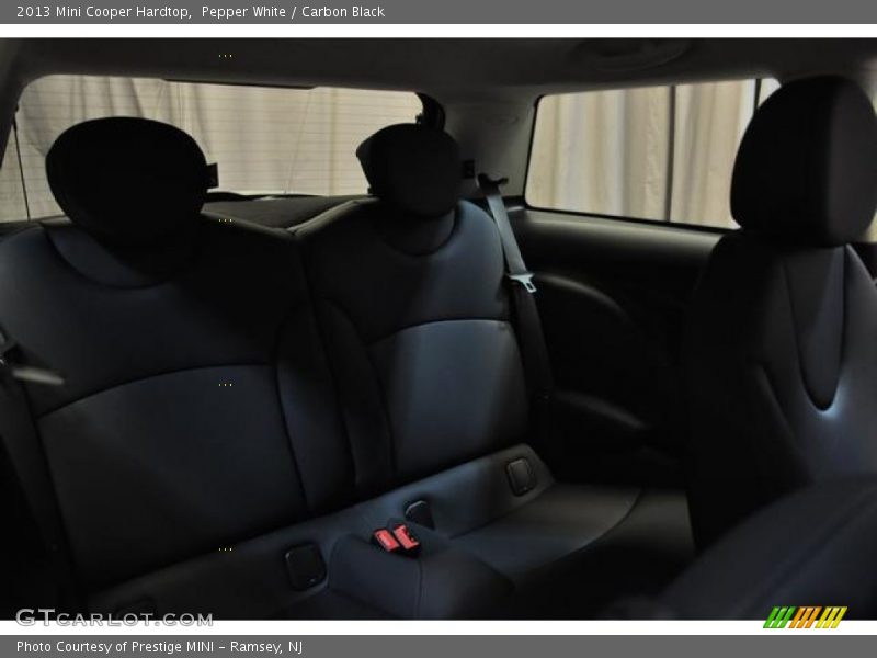 Pepper White / Carbon Black 2013 Mini Cooper Hardtop