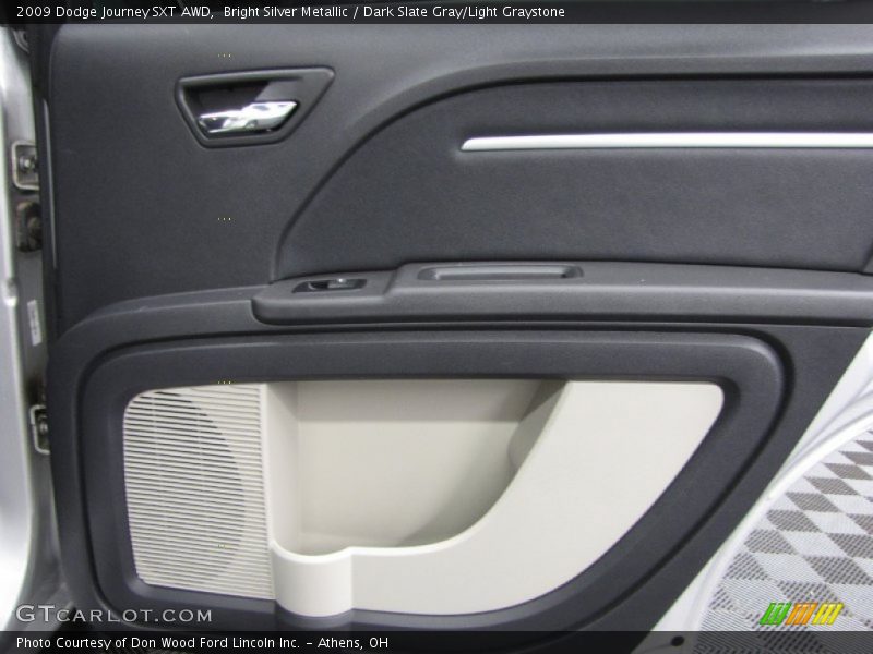 Bright Silver Metallic / Dark Slate Gray/Light Graystone 2009 Dodge Journey SXT AWD