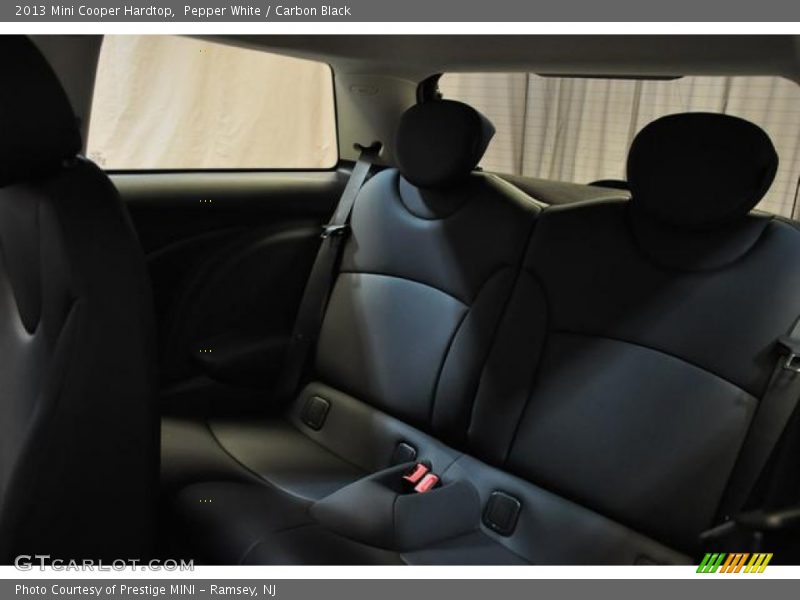 Pepper White / Carbon Black 2013 Mini Cooper Hardtop