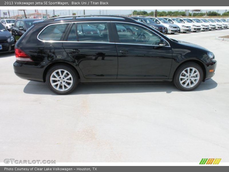 Black Uni / Titan Black 2013 Volkswagen Jetta SE SportWagen