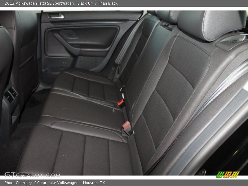 Black Uni / Titan Black 2013 Volkswagen Jetta SE SportWagen