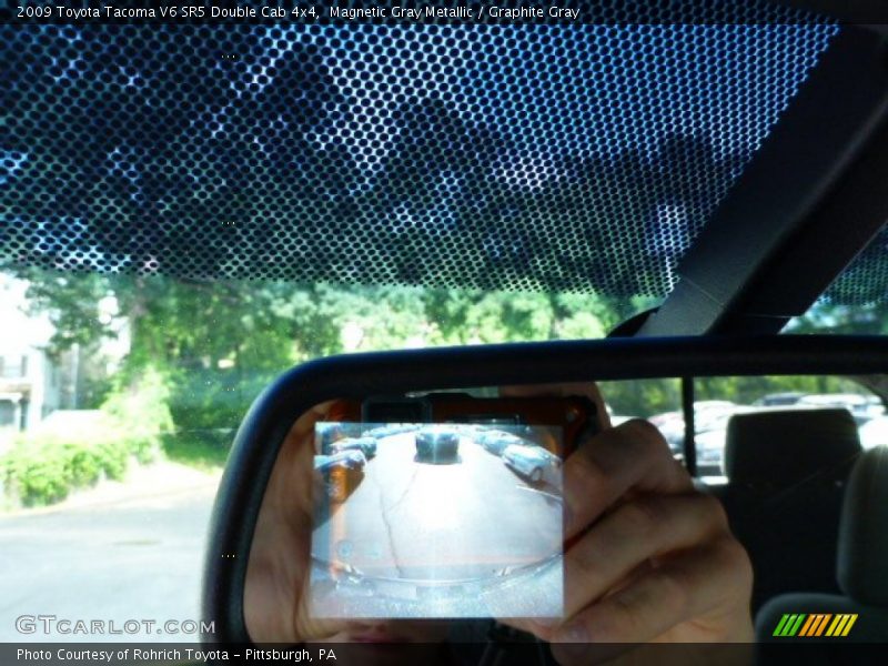 Magnetic Gray Metallic / Graphite Gray 2009 Toyota Tacoma V6 SR5 Double Cab 4x4