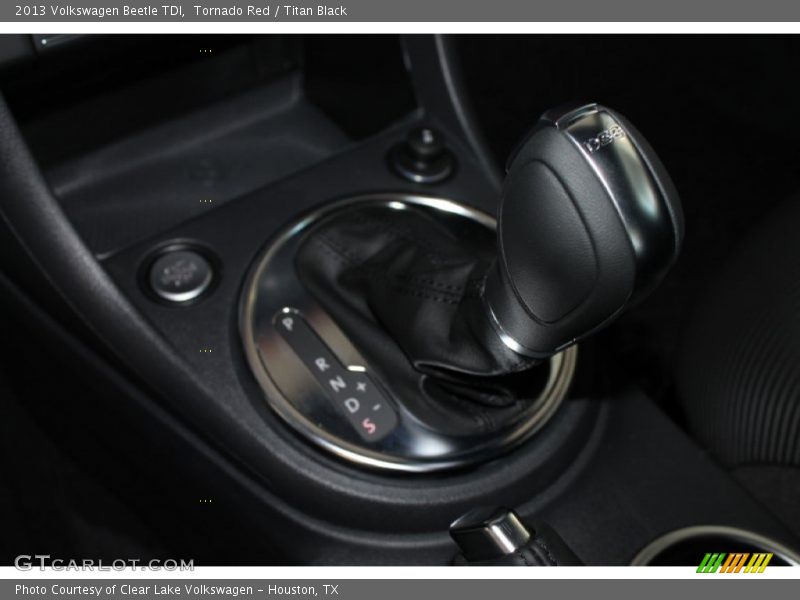 Tornado Red / Titan Black 2013 Volkswagen Beetle TDI