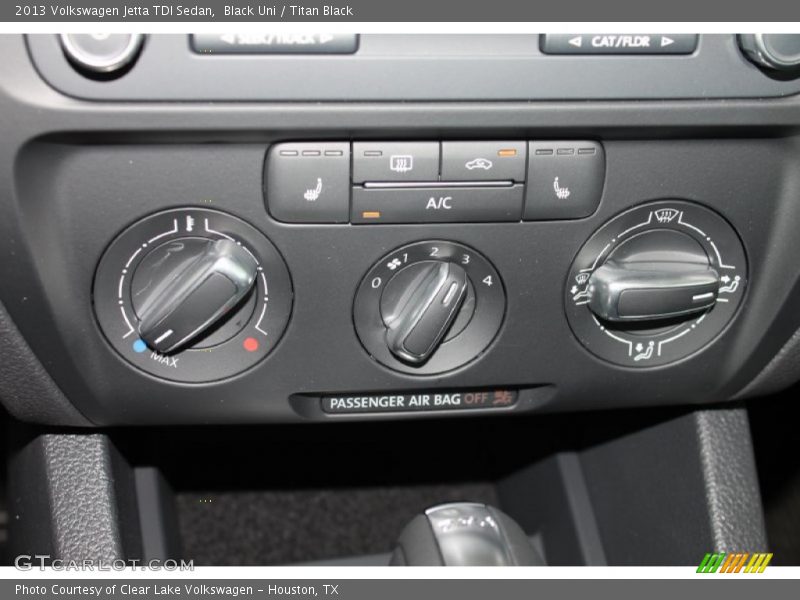 Black Uni / Titan Black 2013 Volkswagen Jetta TDI Sedan