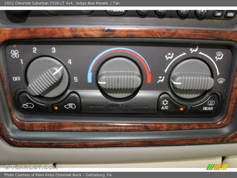 Controls of 2001 Suburban 2500 LT 4x4