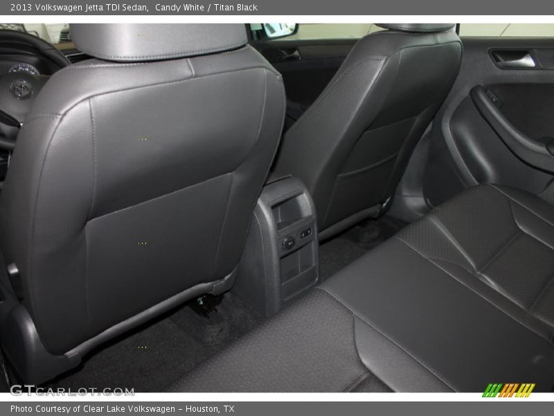 Candy White / Titan Black 2013 Volkswagen Jetta TDI Sedan