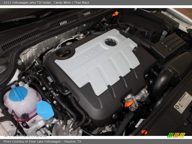 Candy White / Titan Black 2013 Volkswagen Jetta TDI Sedan