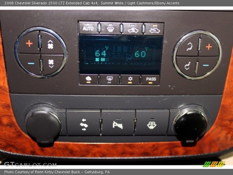 Controls of 2008 Silverado 1500 LTZ Extended Cab 4x4