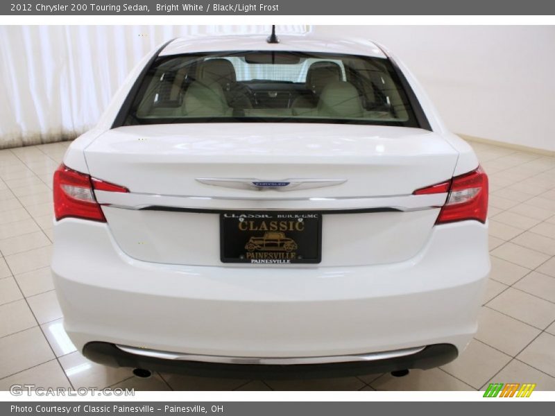 Bright White / Black/Light Frost 2012 Chrysler 200 Touring Sedan