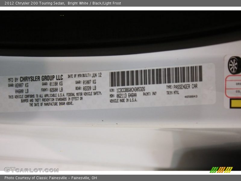 Bright White / Black/Light Frost 2012 Chrysler 200 Touring Sedan