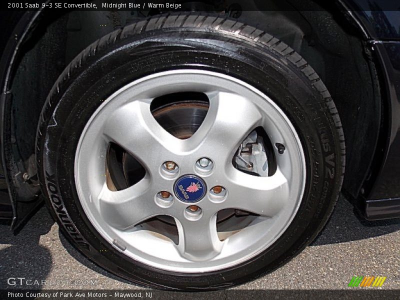  2001 9-3 SE Convertible Wheel