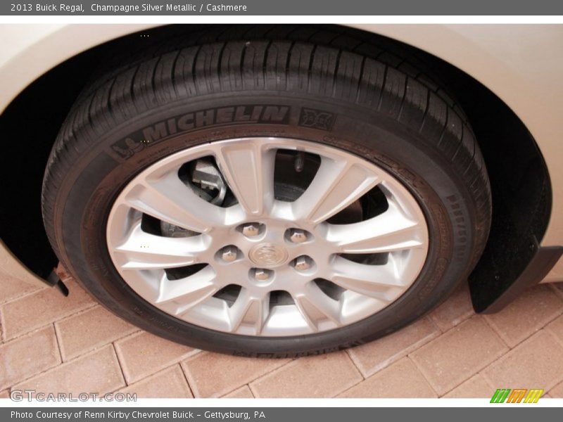 Champagne Silver Metallic / Cashmere 2013 Buick Regal