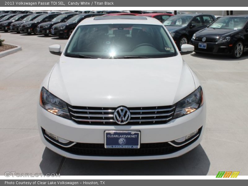 Candy White / Titan Black 2013 Volkswagen Passat TDI SEL