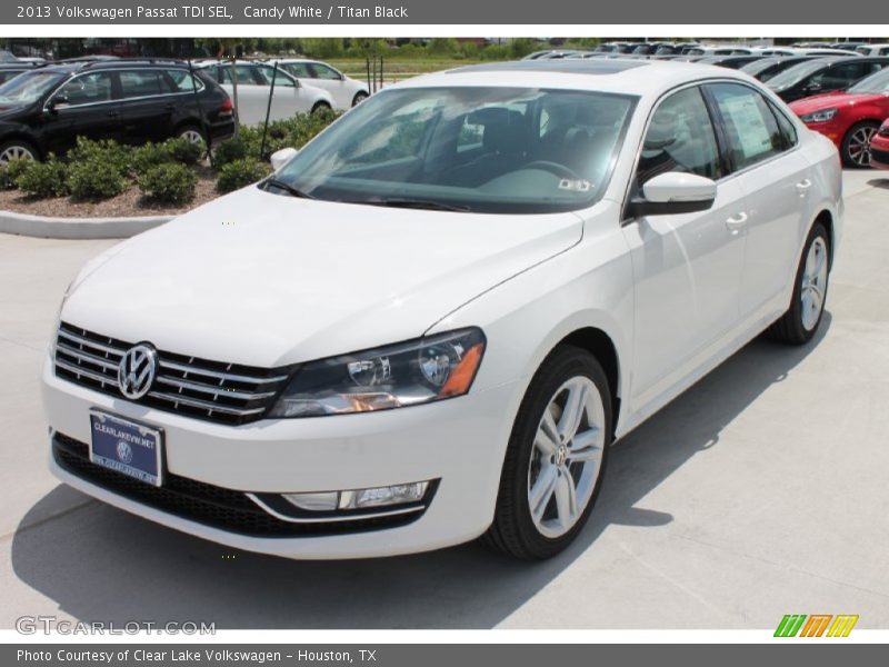 Candy White / Titan Black 2013 Volkswagen Passat TDI SEL