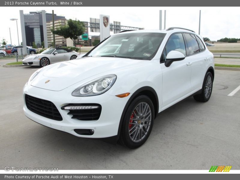 Front 3/4 View of 2013 Cayenne Turbo