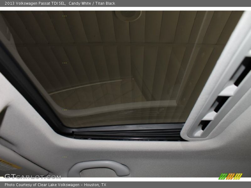 Candy White / Titan Black 2013 Volkswagen Passat TDI SEL
