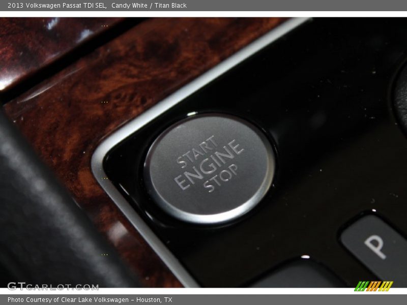Candy White / Titan Black 2013 Volkswagen Passat TDI SEL