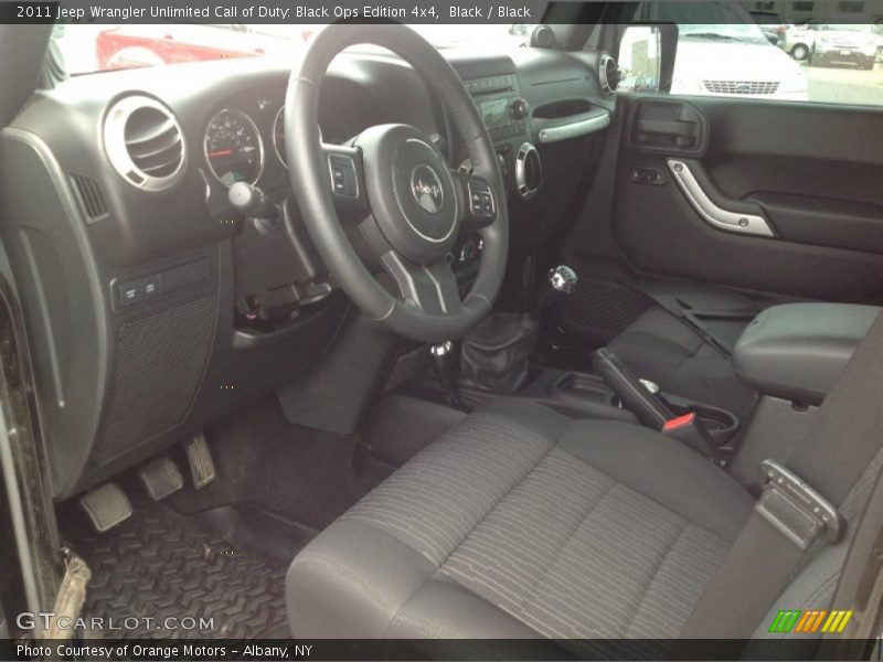 Black / Black 2011 Jeep Wrangler Unlimited Call of Duty: Black Ops Edition 4x4