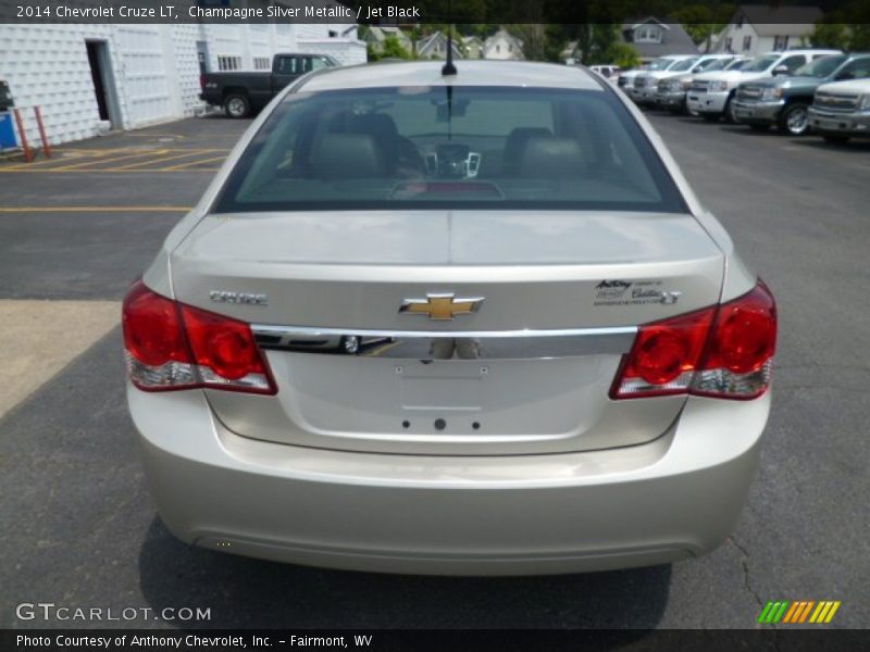 Champagne Silver Metallic / Jet Black 2014 Chevrolet Cruze LT