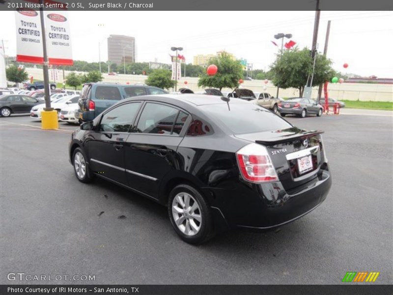 Super Black / Charcoal 2011 Nissan Sentra 2.0 SL