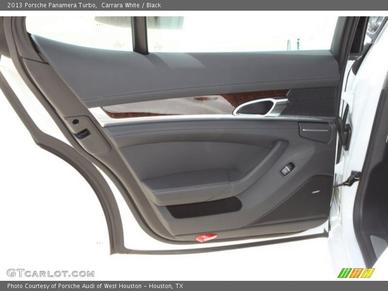 Door Panel of 2013 Panamera Turbo