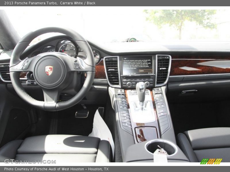 Dashboard of 2013 Panamera Turbo