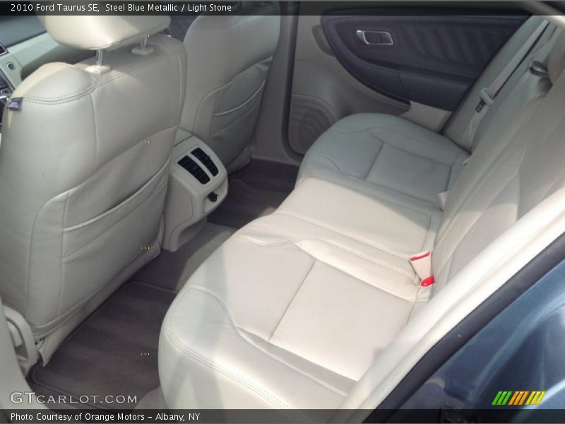 Steel Blue Metallic / Light Stone 2010 Ford Taurus SE