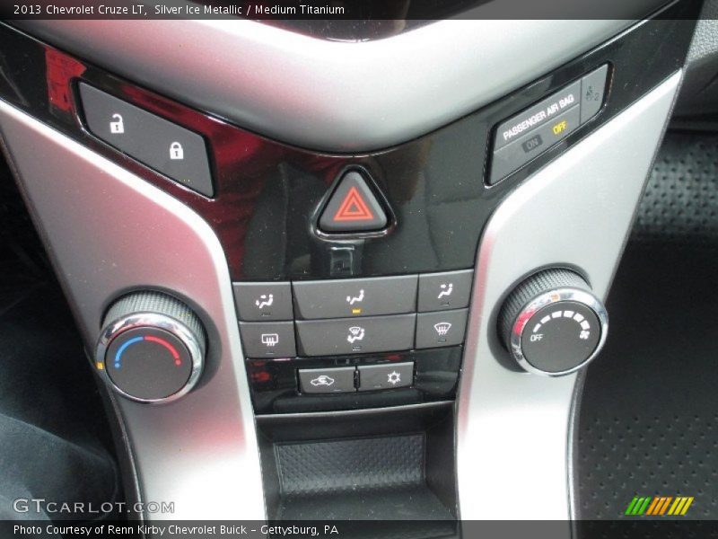 Controls of 2013 Cruze LT