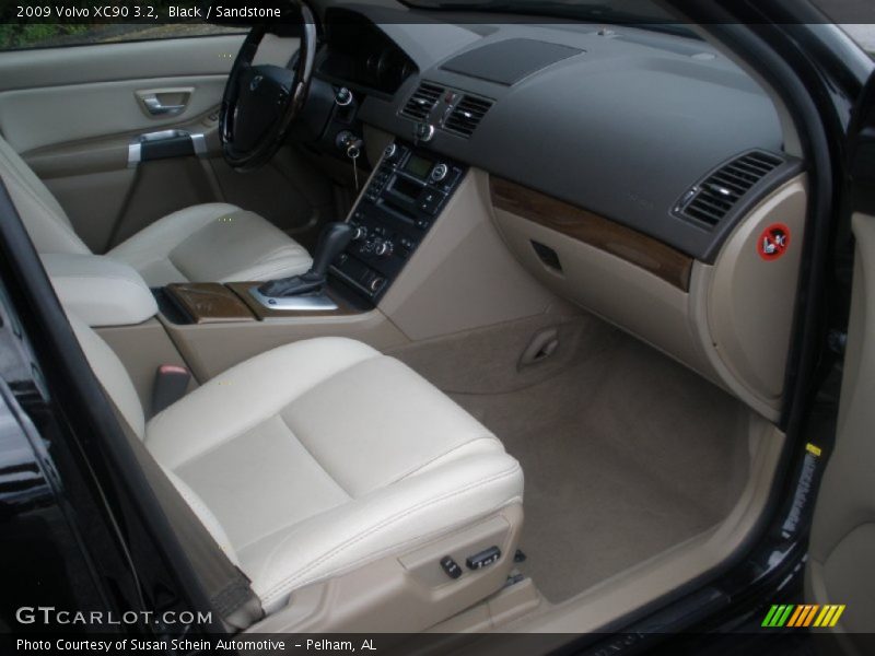 Black / Sandstone 2009 Volvo XC90 3.2
