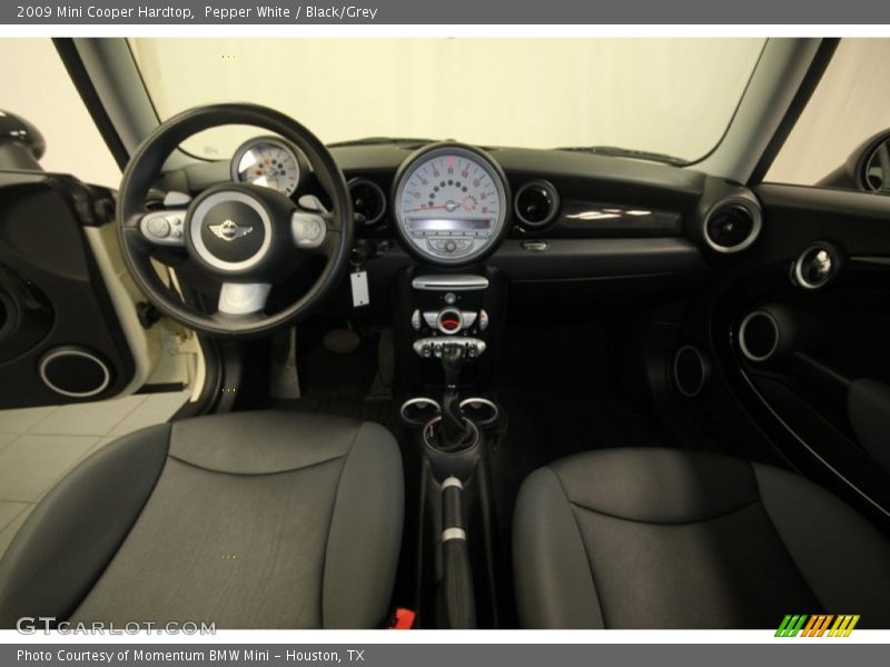 Pepper White / Black/Grey 2009 Mini Cooper Hardtop