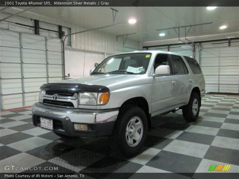 Millennium Silver Metallic / Gray 2001 Toyota 4Runner SR5