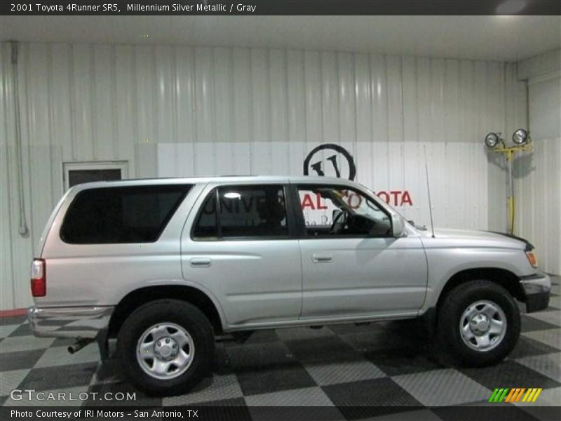 Millennium Silver Metallic / Gray 2001 Toyota 4Runner SR5